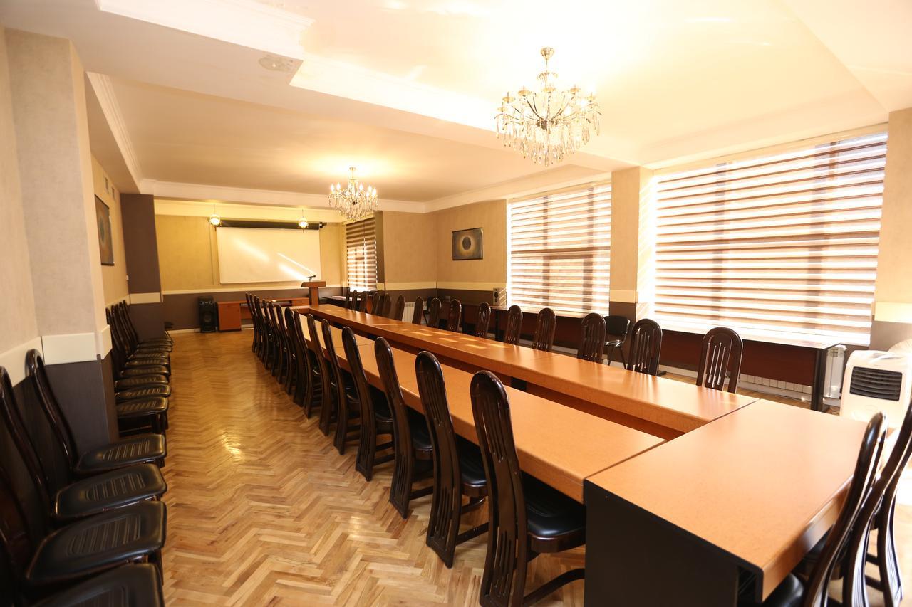 Irshad Hotel Baku Zewnętrze zdjęcie